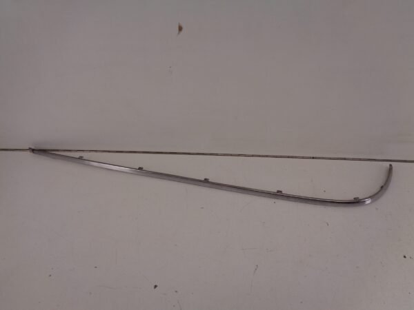 E-KLASSE S210 CHROOM LIJST ACHTERBUMPER LINKS A2108851774