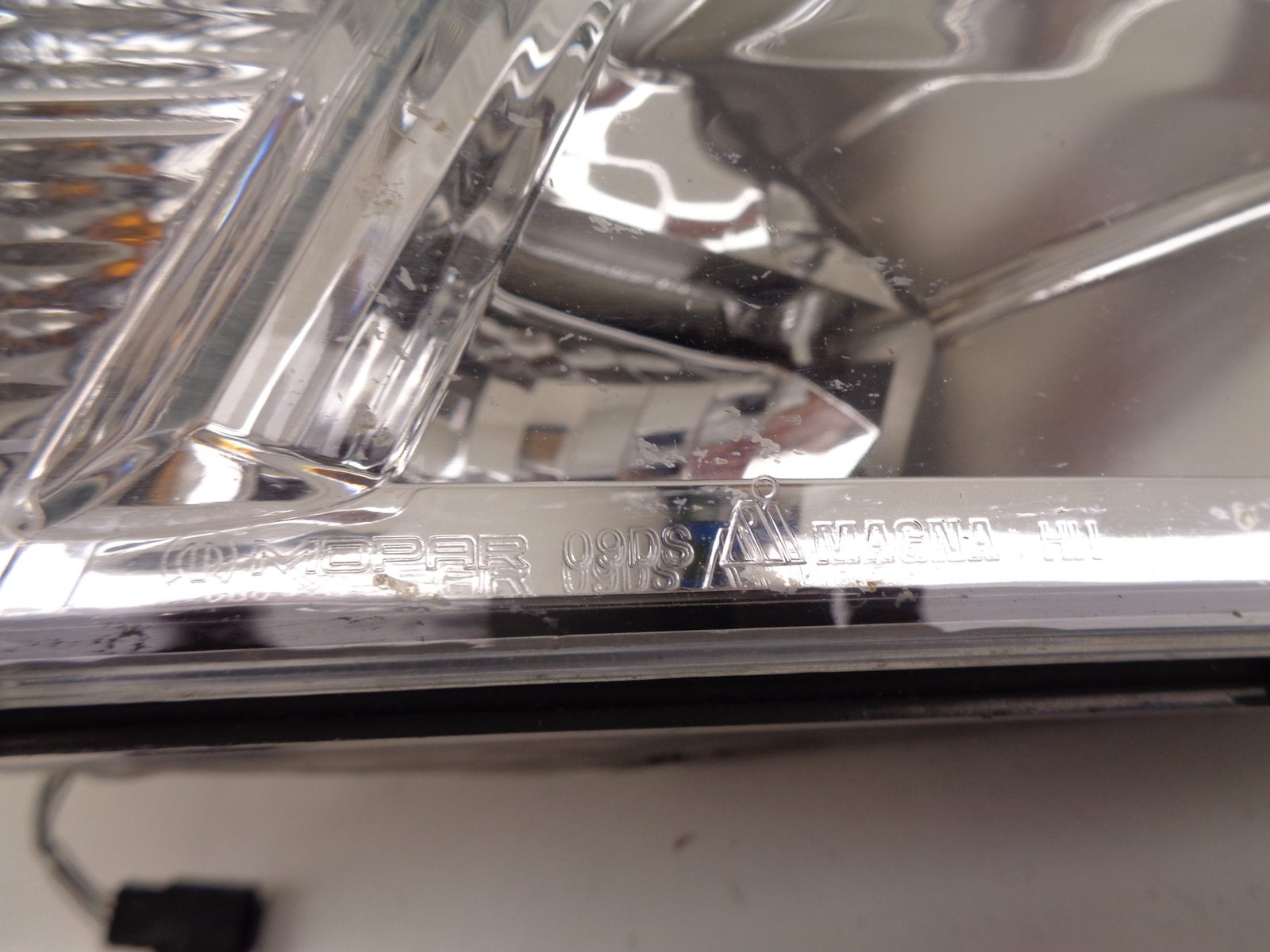 DODGE RAM 1500 2011 KOPLAMP RECHTS SCHADE - Afbeelding 4