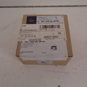 A0074206020 C-KLASSE W204 REMBLOKSET ACHTER NEW OLD STOCK ORIGINEEL MERCEDES-BENZ