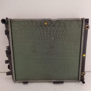 A1245009003 W124 260E RADIATEUR NEW OLD STOCK ORIGINEEL MERCEDES-BENZ