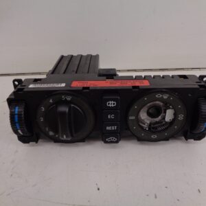 A2028300685 C-KLASSE W202 BEDIENINGSPANEEL KACHEL NEW OLD STOCK ORIGINEEL MERCEDES-BENZ