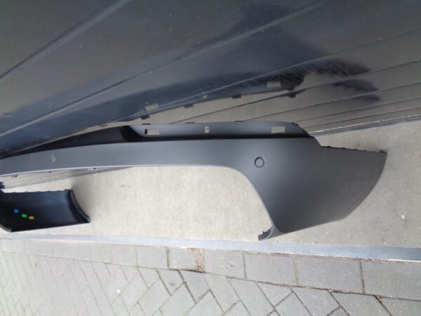 XC60 ACHTERBUMPERSPOILER R-DESIGN 31399031 - Afbeelding 2
