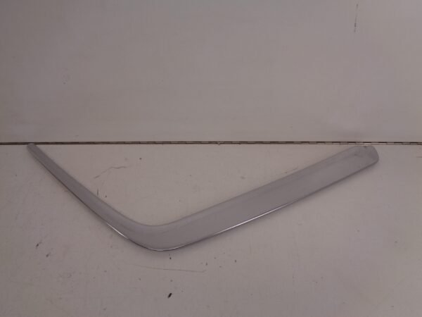 E-KLASSE W124 CHROME LIJST VOORBUMPER RECHTS A1248801436