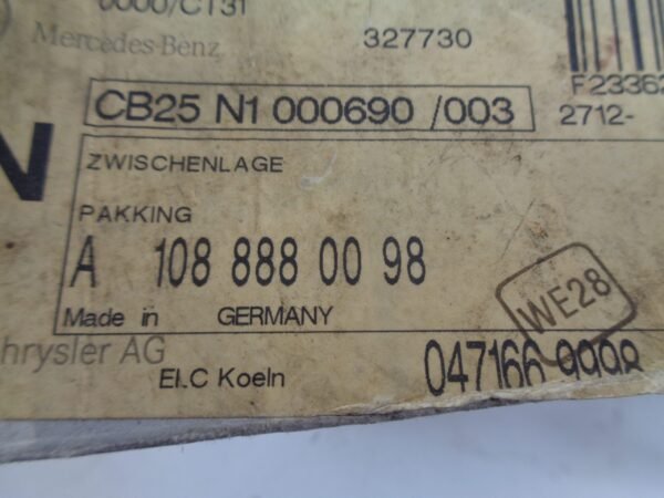 A1088880098 W108 W108 GRILLERUBBER NEW OLD STOCK ORIGINEEL MERCEDES-BENZ - Afbeelding 2