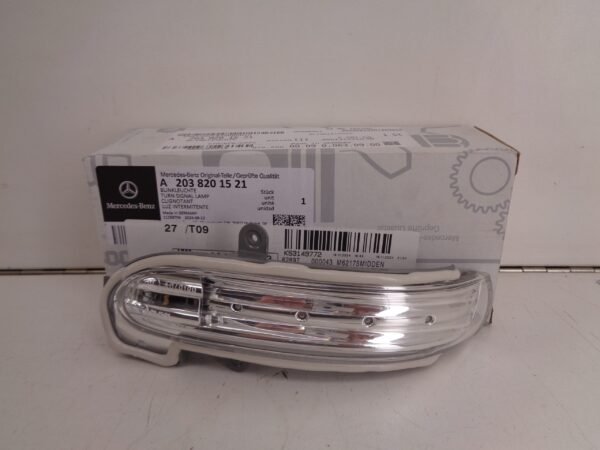 A2038201521 MB C-KLASSE W203 SPIEGELKNIPPERLICHT LINKS NEW OLD STOCK ORIGINEEL MERCEDES-BENZ