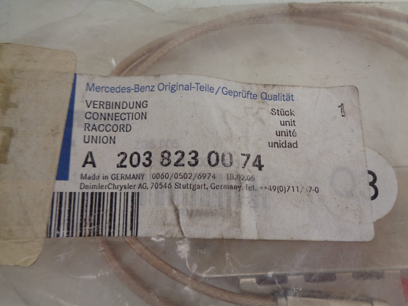 A2038230074 C-KLASSE W203 ANTENNEVOET BINNEN NEW OLD STOCK ORIGINEEL MERCEDES-BENZ - Afbeelding 2