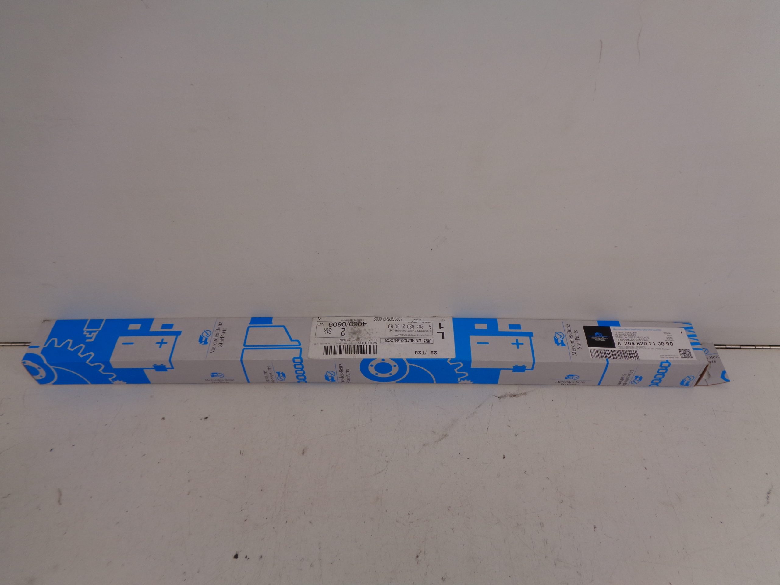 A2048202100 90 C W204 RUITENWISSERBLADSET VOOR NEW OLD STOCK ORIGINEEL MERCEDES-BENZ STARPARTS