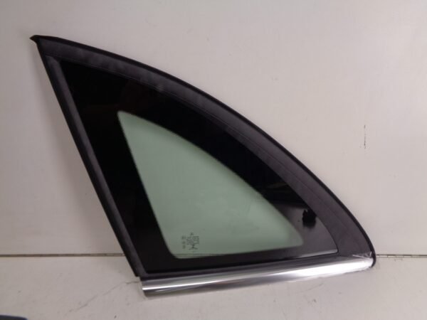 A2476708100 ZIJRUIT, VAST NEW OLD STOCK ORIGINEEL MERCEDES-BENZ