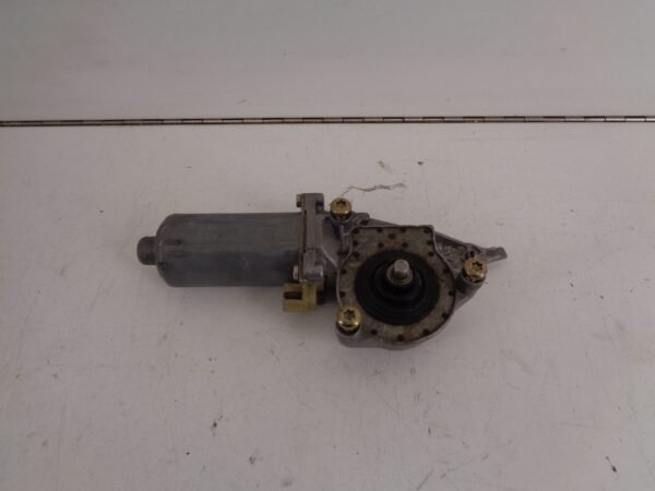 C-KLASSE W202 RAAMMOTOR ELECTRISCH RA A2027300846 A2027301446 0130821636