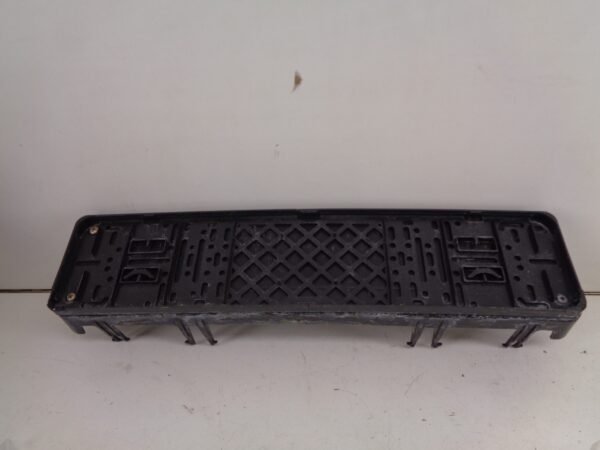 C-KLASSE W202 KENTEKENPLAATHOUDER VOORBUMPER 97-00 A2028850481
