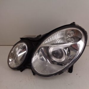 E-KLASSE W211 KOPLAMP LINKS A2118200161 STEUN