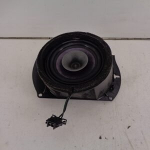 C-KLASSE W202 SPEAKER LINKSACHTER A2028208302