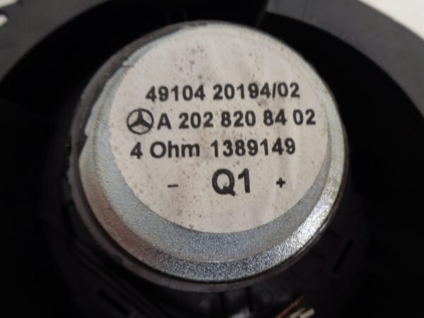 C-KLASSE W202 SPEAKER RECHTSACHTER A2028208402 - Afbeelding 2