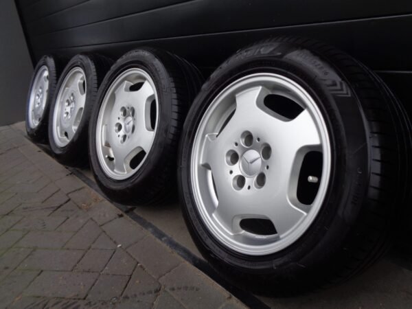 C-KLASSE W202 LICHTMETALEN VELGEN 16 INCH AVANTGARDE KBA44396
