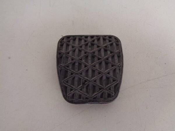 A2012910282 PEDAALRUBBER NEW OLD STOCK ORIGINEEL MERCEDES-BENZ