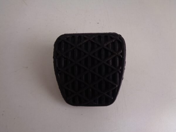 A2012920082 PEDAALRUBBER NEW OLD STOCK ORIGINEEL MERCEDES-BENZ