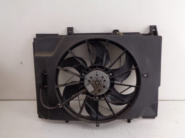 C-KLASSE W202 C180 KOELVENTILATOR A0015001993