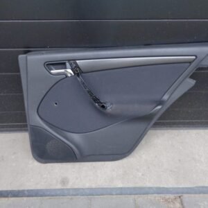 C-KLASSE W202 DEURPANEEL RECHTSACHTER ZWART A2027304451 9C10