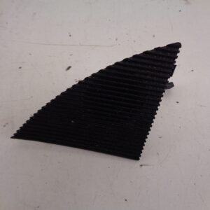 C-KLASSE W202 TWEETER LINKS ZWART A2028209402