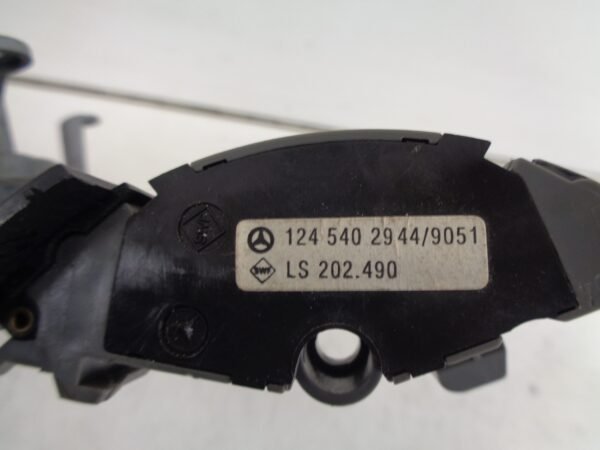 W124 E-KLASSE CRUISE CONTROLSCHAKELAAR A1245402944 - Afbeelding 2