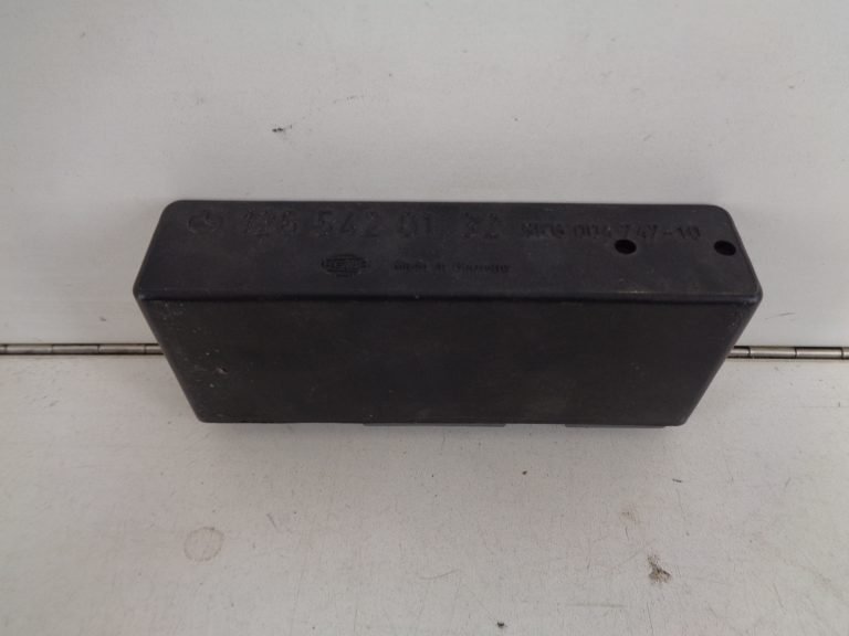 W124 W126  RELAIS MODULE LAMPCONTROLE A1265420132