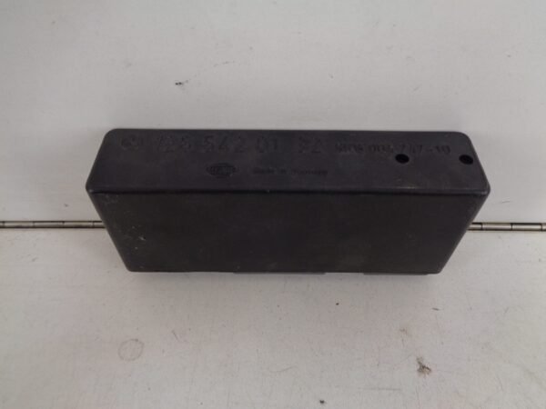 W124 W126  RELAIS MODULE LAMPCONTROLE A1265420132