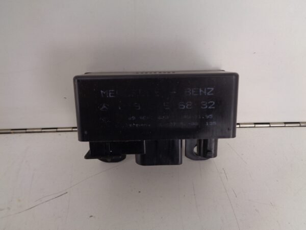 E-KLASSE W210 E220CDI VOOR GLOEIRELAIS A0195456832