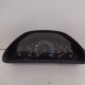 E-KLASSE W210 E290TD TELLERKLOK COMBIKLOK A2105401248