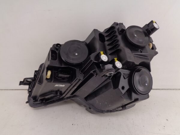 SKODA KAROQ KOPLAMP RECHTS HALOGEEN GEBRUIKT 57B941016A - Afbeelding 3
