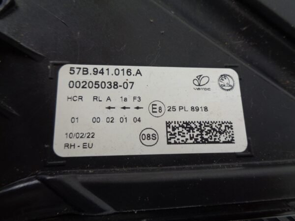 SKODA KAROQ KOPLAMP RECHTS HALOGEEN GEBRUIKT 57B941016A - Afbeelding 4
