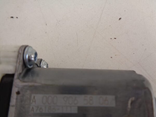 A-KLASSE W177 RAAMMOTOR VOORPORTIER LINKS A0009065806 - Afbeelding 2