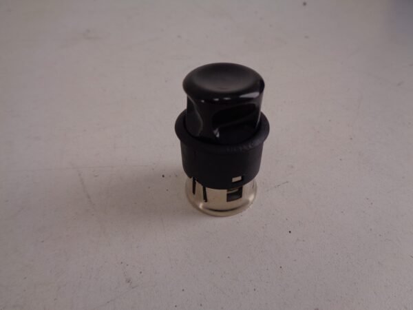 A0008250951 INZET AANSTEKER NEW OLD STOCK ORIGINEEL MERCEDES-BENZ