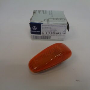 A2108200421 64 EXTRA KNIPPERLICHT NEW OLD STOCK ORIGINEEL MERCEDES-BENZ