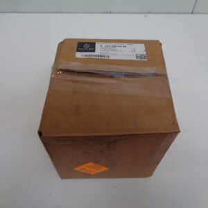 A2425000086 KOELVLOEISTOFPOMP NEW OLD STOCK ORIGINEEL MERCEDES-BENZ